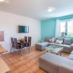 7 Bedroom In Ližnjan