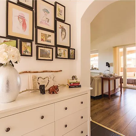 7 Bedroom Stunning In Liznjan